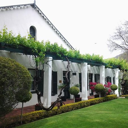 Buiten Verwagten Guest House Храфф-Рейнет Экстерьер фото